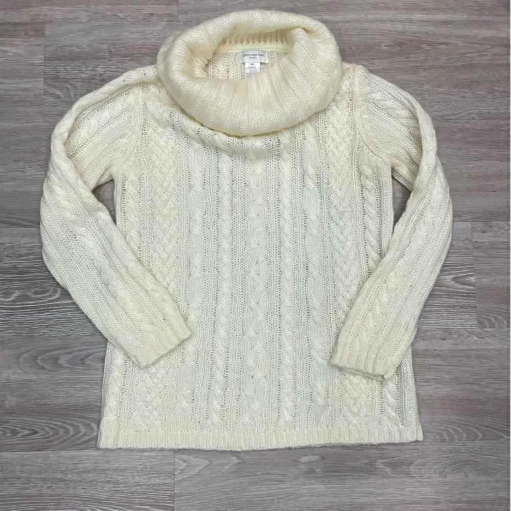 Jones New York Sport White Cowl Turtleneck Mohair Sweater Cable knit classic fit